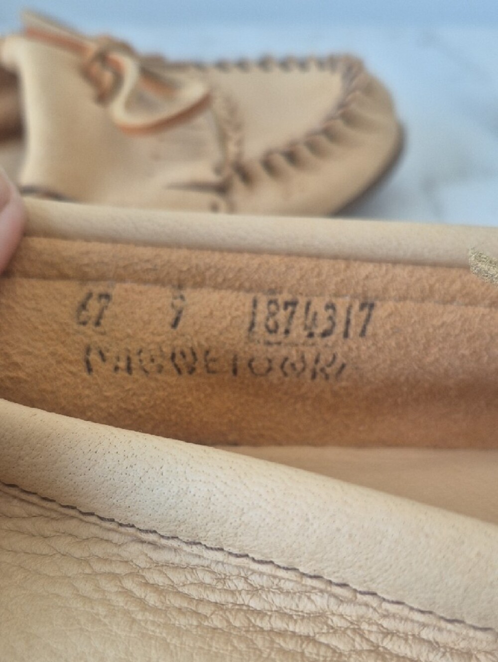 Minnetonka Tan Kilty Fringe Leather Moccasins - Picture 6 of 6